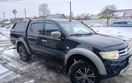 Mitsubishi L200 IV рестайлинг, 2013 год, 1 600 000 рублей, 4 фотография