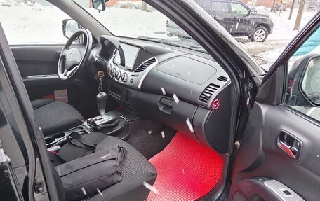 Mitsubishi L200 IV рестайлинг, 2013 год, 1 600 000 рублей, 5 фотография