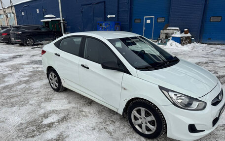 Hyundai Solaris II рестайлинг, 2012 год, 735 000 рублей, 5 фотография