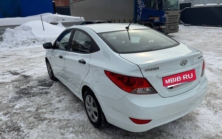 Hyundai Solaris II рестайлинг, 2012 год, 735 000 рублей, 8 фотография
