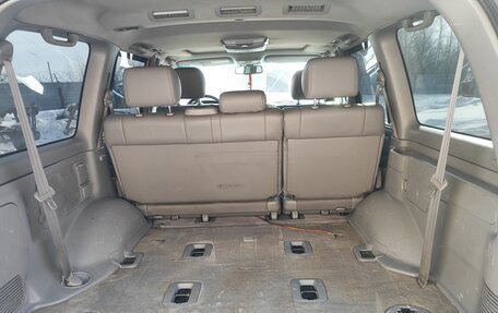 Toyota Land Cruiser 100 рестайлинг 2, 2006 год, 1 300 000 рублей, 11 фотография