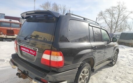 Toyota Land Cruiser 100 рестайлинг 2, 2006 год, 1 300 000 рублей, 9 фотография