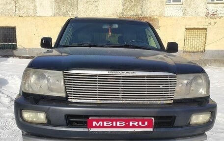 Toyota Land Cruiser 100 рестайлинг 2, 2006 год, 1 300 000 рублей, 2 фотография