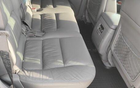 Toyota Land Cruiser 100 рестайлинг 2, 2006 год, 1 300 000 рублей, 12 фотография