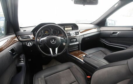 Mercedes-Benz E-Класс, 2014 год, 1 700 000 рублей, 10 фотография