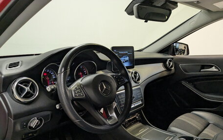 Mercedes-Benz GLA, 2019 год, 2 700 000 рублей, 16 фотография