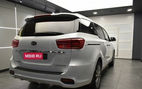 KIA Carnival III, 2019 год, 3 230 000 рублей, 5 фотография