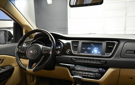 KIA Carnival III, 2019 год, 3 230 000 рублей, 18 фотография