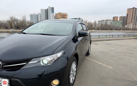 Toyota Auris II, 2013 год, 1 398 000 рублей, 3 фотография