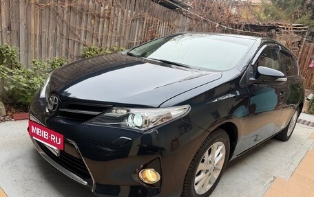 Toyota Auris II, 2013 год, 1 398 000 рублей, 16 фотография