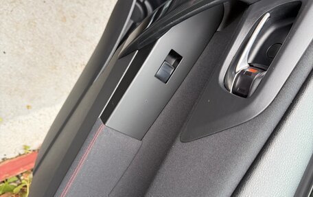 Toyota Auris II, 2013 год, 1 398 000 рублей, 21 фотография