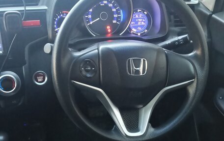 Honda Fit III, 2014 год, 870 000 рублей, 16 фотография