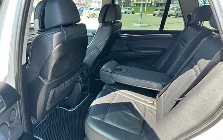 BMW X5, 2011 год, 2 200 000 рублей, 13 фотография