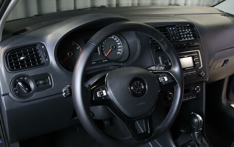 Volkswagen Polo VI (EU Market), 2017 год, 999 000 рублей, 11 фотография