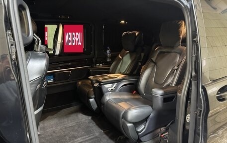 Mercedes-Benz V-Класс, 2022 год, 6 300 000 рублей, 6 фотография