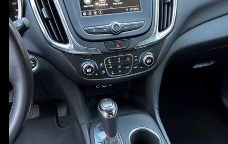 Chevrolet Equinox III, 2018 год, 1 900 000 рублей, 10 фотография