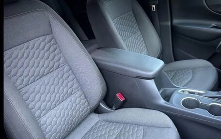 Chevrolet Equinox III, 2018 год, 1 900 000 рублей, 12 фотография