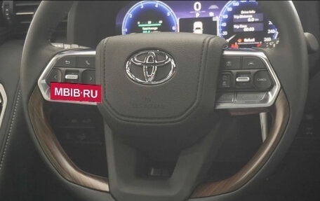 Toyota Land Cruiser, 2026 год, 13 700 000 рублей, 12 фотография