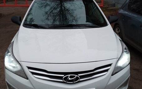 Hyundai Solaris II рестайлинг, 2015 год, 900 000 рублей, 8 фотография