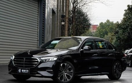 Mercedes-Benz E-Класс, 2026 год, 7 999 060 рублей, 1 фотография