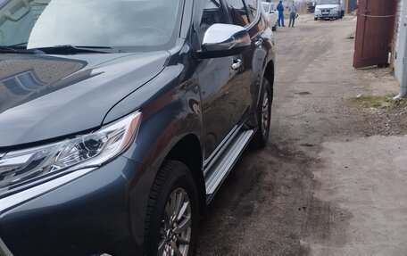 Mitsubishi Pajero Sport III рестайлинг, 2018 год, 3 850 000 рублей, 4 фотография