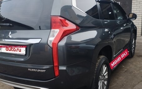 Mitsubishi Pajero Sport III рестайлинг, 2018 год, 3 850 000 рублей, 6 фотография