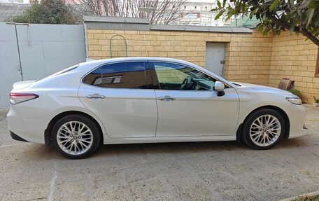 Toyota Camry, 2021 год, 3 150 000 рублей, 5 фотография