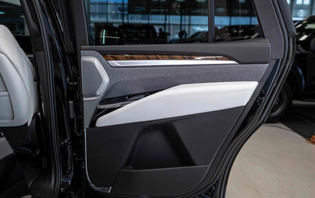 Cadillac Escalade V, 2025 год, 19 800 000 рублей, 21 фотография