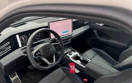 Volkswagen Tiguan, 2025 год, 5 600 000 рублей, 10 фотография