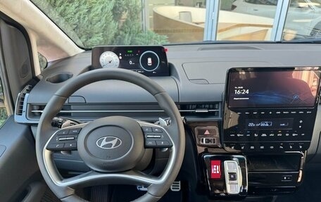 Hyundai Staria, 2025 год, 8 990 000 рублей, 11 фотография