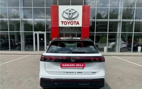 Volkswagen Tiguan, 2025 год, 5 600 000 рублей, 6 фотография