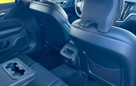 Volvo V60 Cross Country II, 2022 год, 3 193 000 рублей, 18 фотография