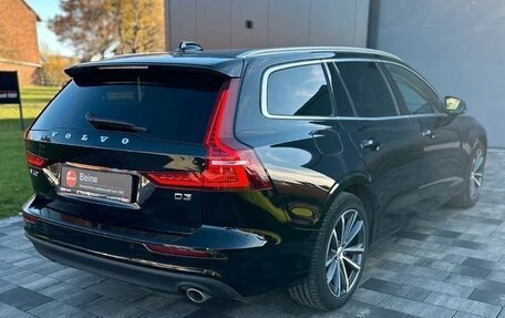 Volvo V60 Cross Country II, 2022 год, 3 193 000 рублей, 13 фотография