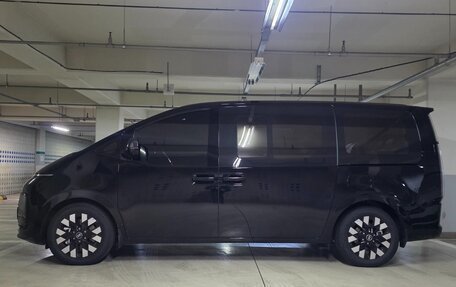 Hyundai Staria, 2025 год, 10 590 000 рублей, 2 фотография