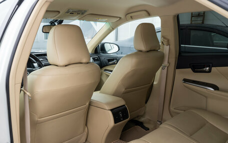 Toyota Camry, 2014 год, 2 250 000 рублей, 10 фотография