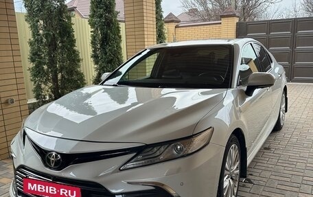 Toyota Camry, 2020 год, 3 150 000 рублей, 5 фотография
