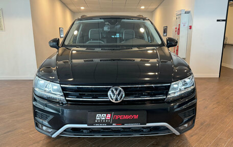 Volkswagen Tiguan II, 2019 год, 2 580 000 рублей, 2 фотография