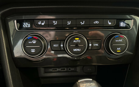 Volkswagen Tiguan II, 2019 год, 2 580 000 рублей, 13 фотография