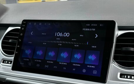 Land Rover Discovery III, 2008 год, 990 000 рублей, 21 фотография