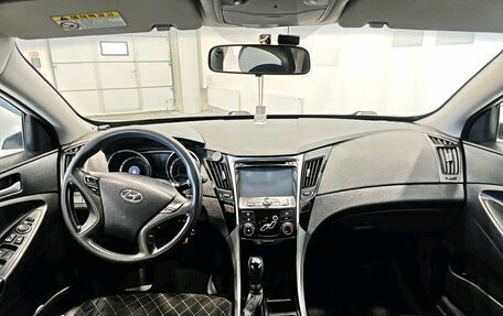 Hyundai Sonata VI, 2012 год, 1 099 000 рублей, 11 фотография
