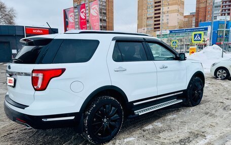 Ford Explorer VI, 2019 год, 4 000 000 рублей, 4 фотография