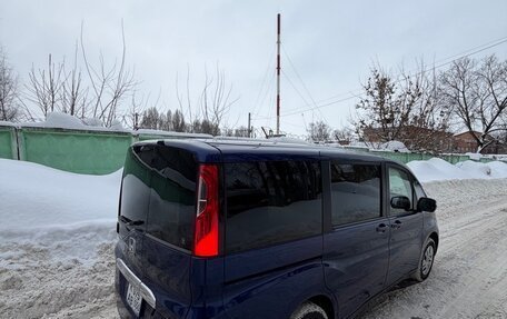 Honda Stepwgn IV, 2017 год, 1 800 000 рублей, 10 фотография