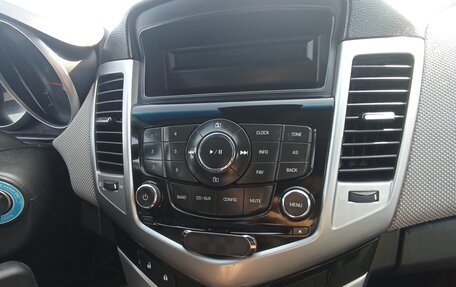 Chevrolet Cruze II, 2012 год, 700 000 рублей, 8 фотография