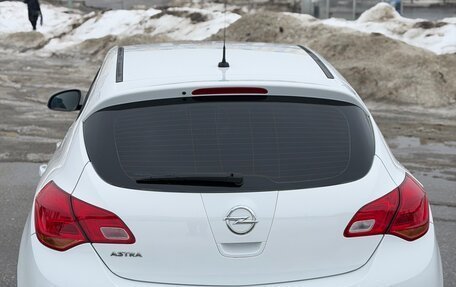 Opel Astra J, 2011 год, 675 000 рублей, 11 фотография