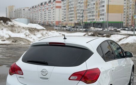 Opel Astra J, 2011 год, 675 000 рублей, 5 фотография