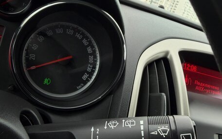 Opel Astra J, 2011 год, 675 000 рублей, 34 фотография