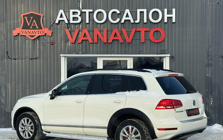 Volkswagen Touareg III, 2011 год, 1 650 000 рублей, 7 фотография