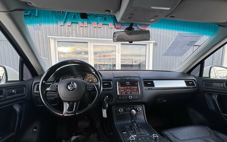 Volkswagen Touareg III, 2011 год, 1 650 000 рублей, 13 фотография