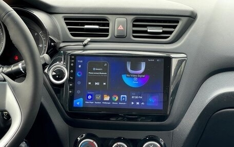 KIA Rio III рестайлинг, 2015 год, 1 049 000 рублей, 19 фотография