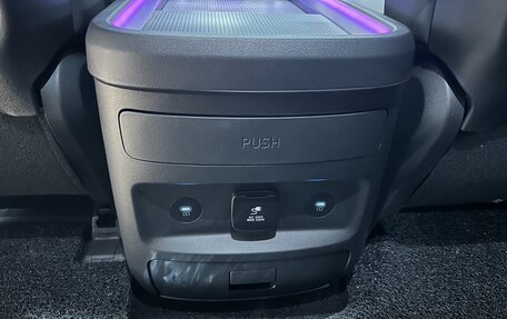 Hyundai Staria, 2024 год, 10 790 000 рублей, 13 фотография